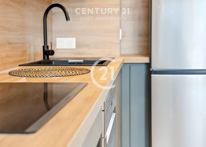 Victoria - T2 Calvi (Corsica)