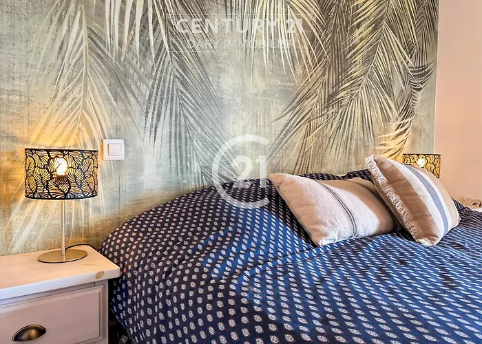 Victoria - T2 * Calvi (Corsica)