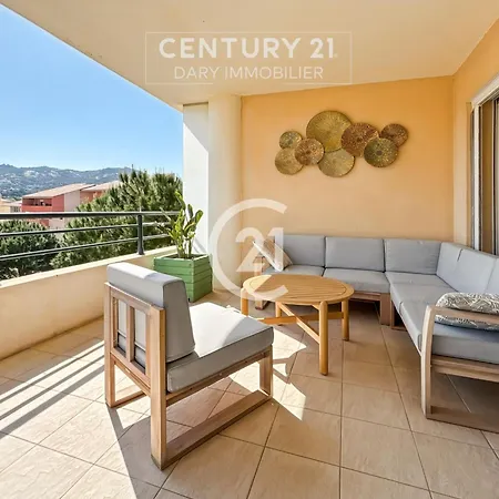 Victoria Calvi - T2 Apartment Calvi (Corsica)