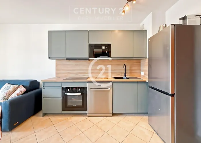 Victoria - T2 Calvi (Corsica)